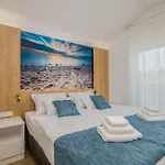 Modern Marko With Sea View Apartman *