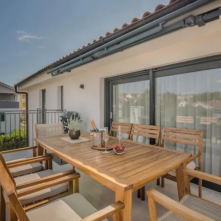 Modern Marko With Sea View * Malinska