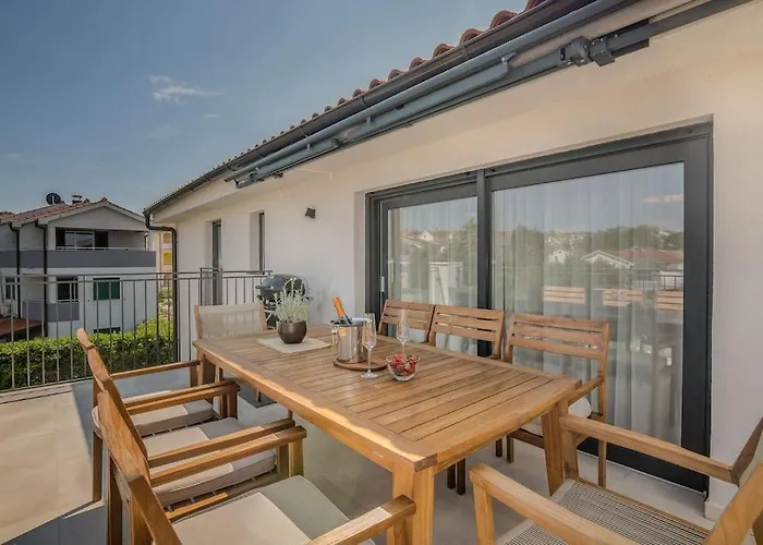 Modern Marko With Sea View * 马林斯卡