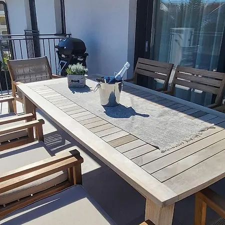 Modern Marko With Sea View Appartamento Malinska